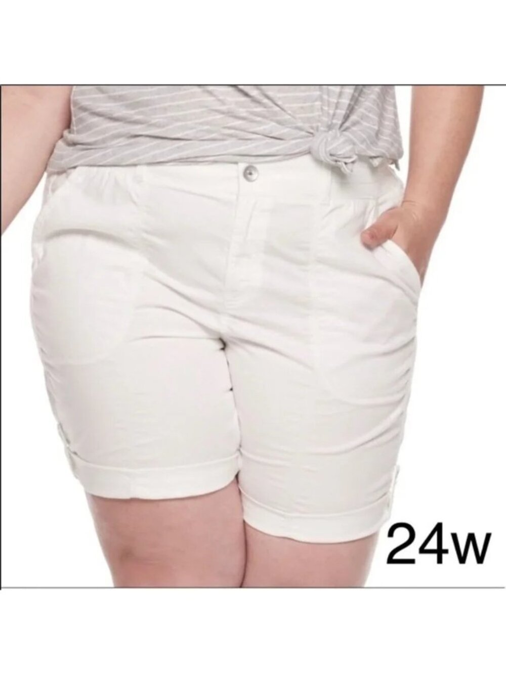 EVRI Mid Rise Bermuda Shorts, White, size 24W